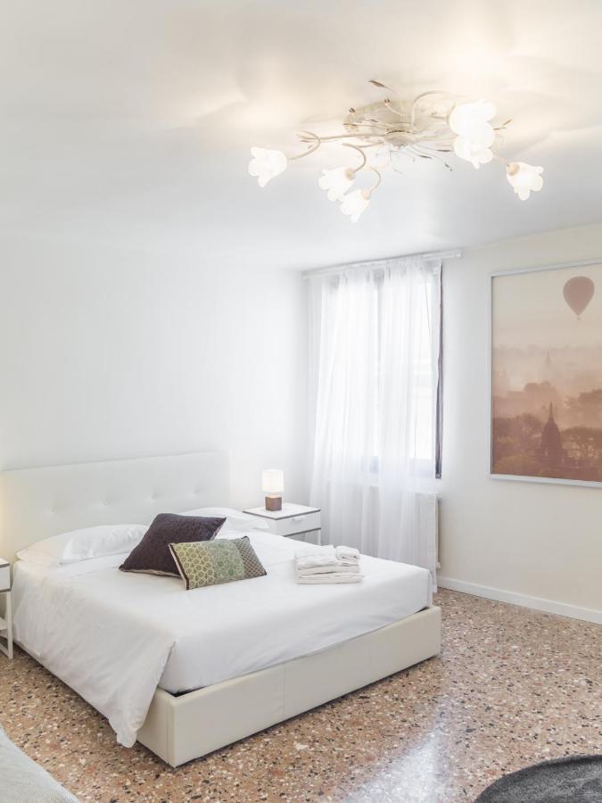 Penthouse Dream Apartments By Wonderful Italy Венеция Екстериор снимка